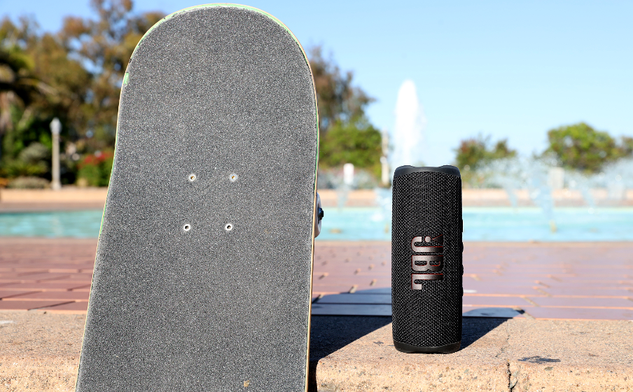 JBL Flip 6 12 timers spilletid - Image