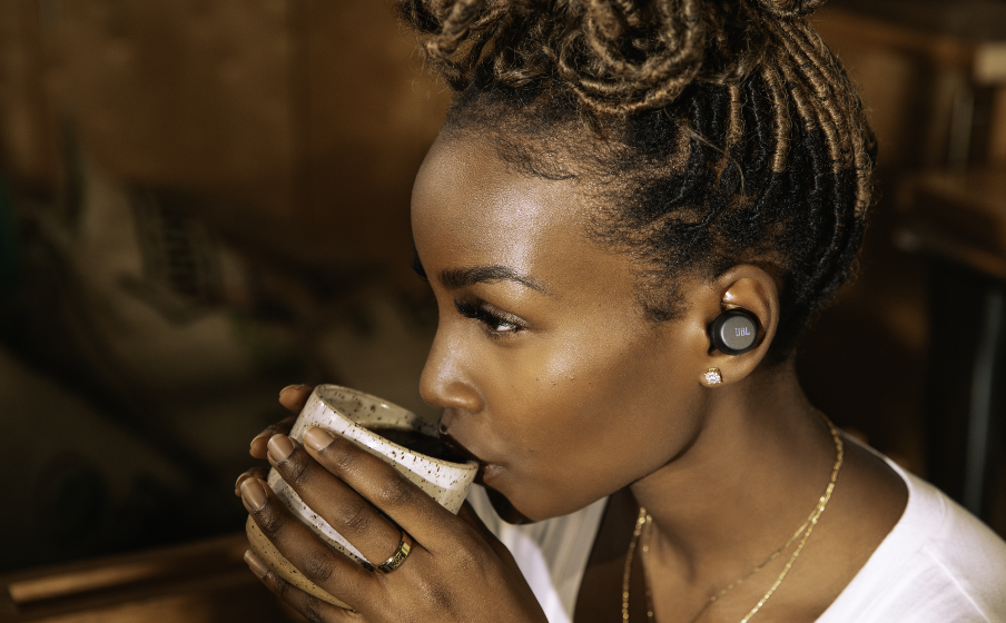 JBL Tour Pro+ TWS Adaptiv støydemping med Smart Ambient - Image